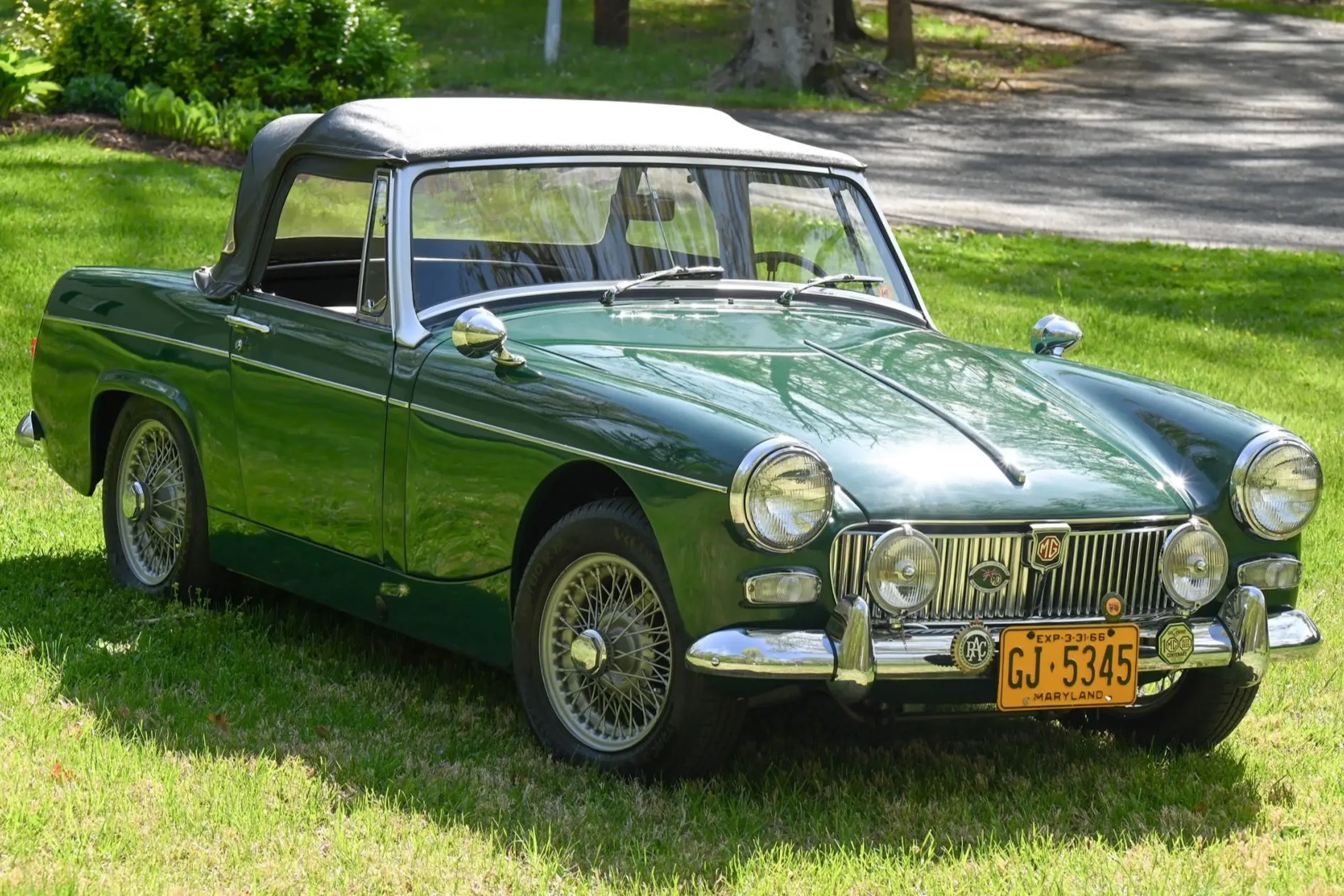 1965 MG Midget VIN GAN3L31164 | Hagerty Valuation Tools®